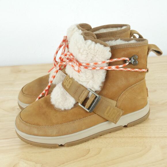 Ugg Size 7 Boots Cold Weather Hiker Gorpcore Utility Shearling Brown Preppy Boho - Picture 8 of 16